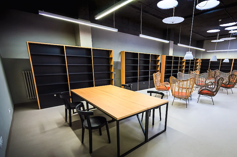 Ilustrační obrázek - knihovna