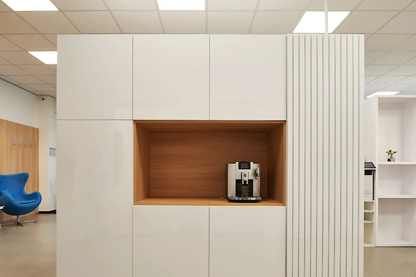 Skříňky s kávovarem