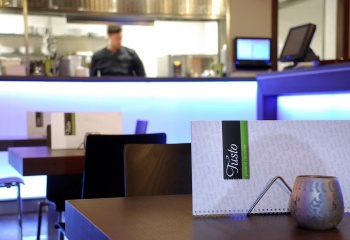 Interiér restaurace Tusto na zakázku