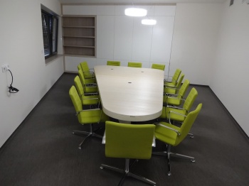 Zasedací místnost na míru