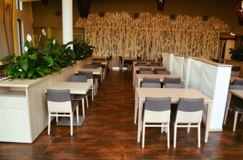 Nábytek na míru do restaurace Hnízdo